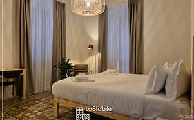 Lostabile Guesthouse & Coworking