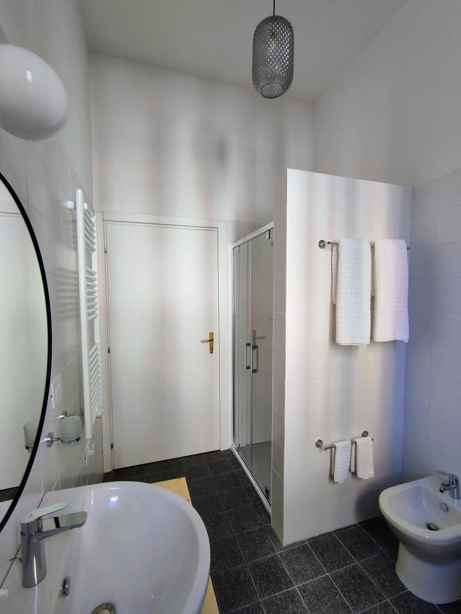 Lostabile Guesthouse & Coworking Bari Extérieur photo