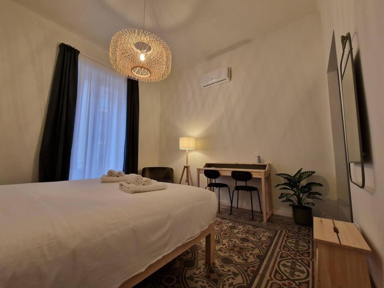 Lostabile Guesthouse & Coworking Bari Extérieur photo