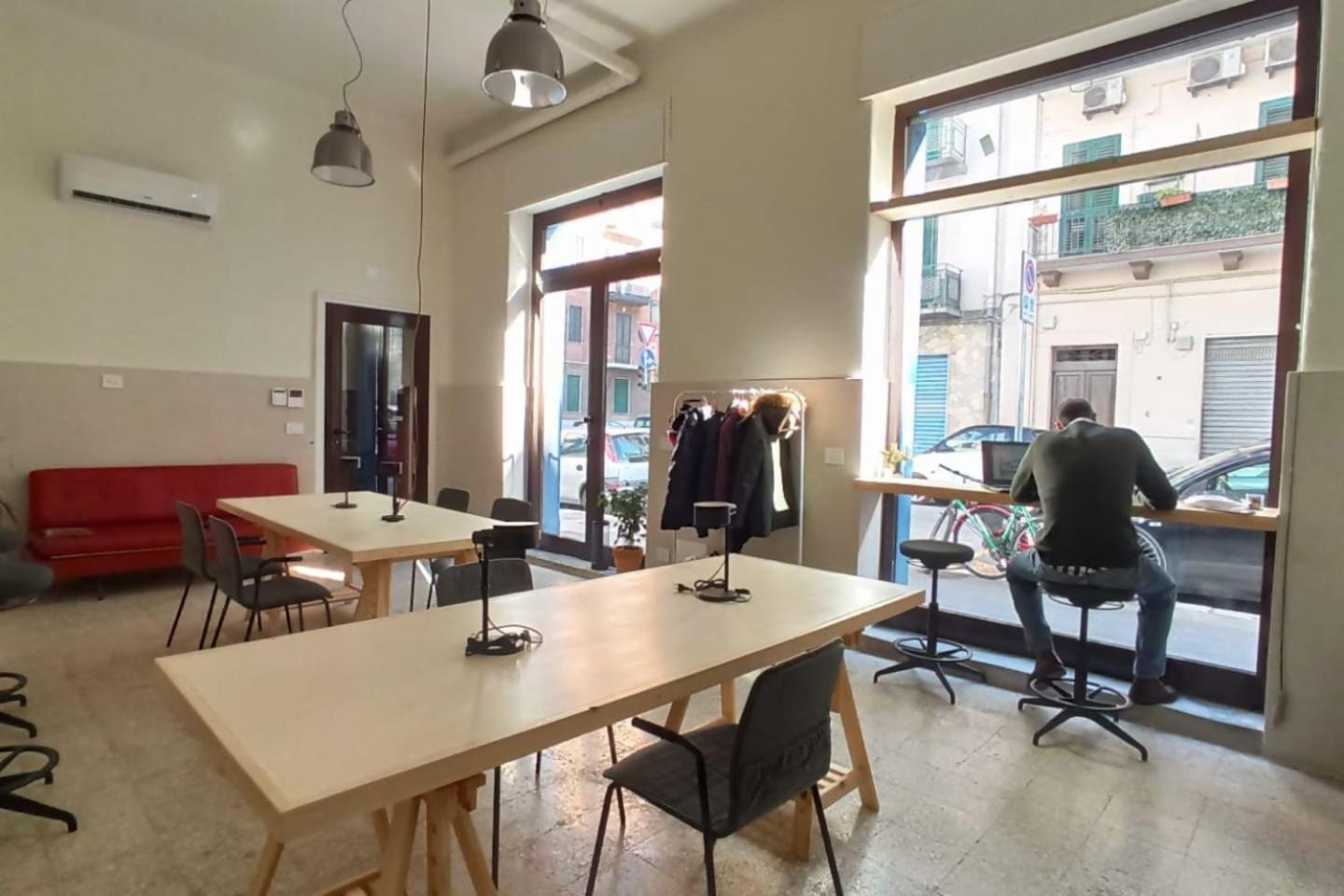 Lostabile Guesthouse & Coworking Bari Extérieur photo