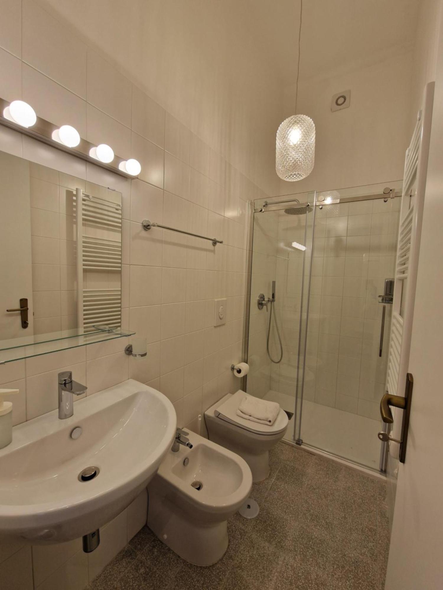 Lostabile Guesthouse & Coworking Bari Extérieur photo