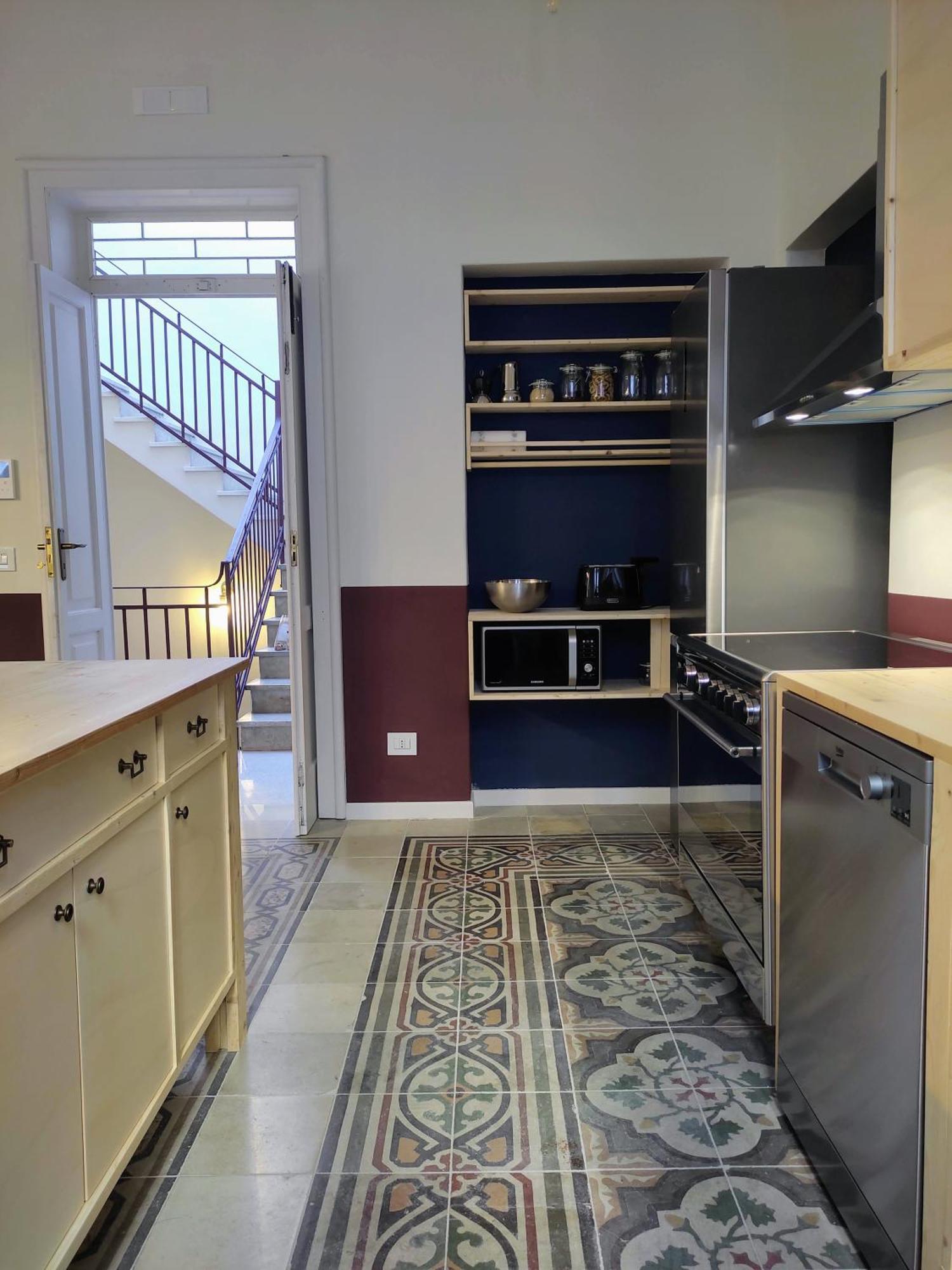 Lostabile Guesthouse & Coworking Bari Extérieur photo