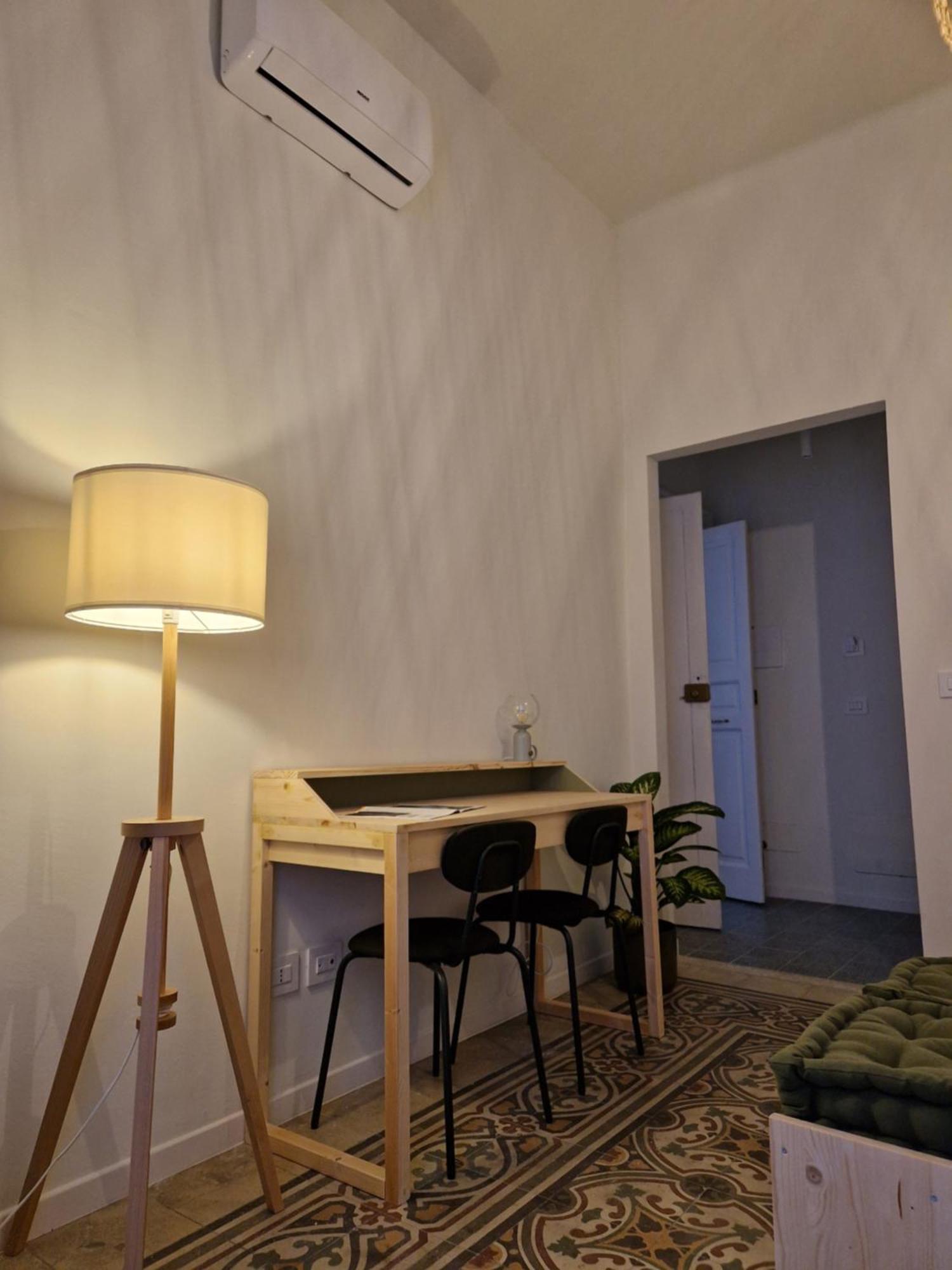 Lostabile Guesthouse & Coworking Bari Extérieur photo